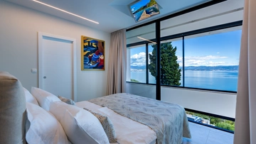 Villa with Heated Pool and Spa in Medveja