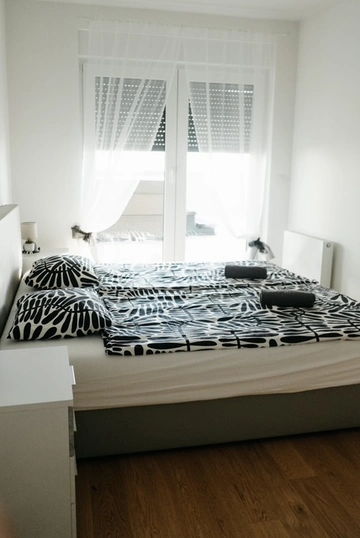 Zagreb 1-Bedroom Apartment with Hot Tub Terrace