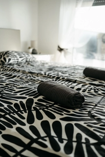 Zagreb 1-Bedroom Apartment with Hot Tub Terrace