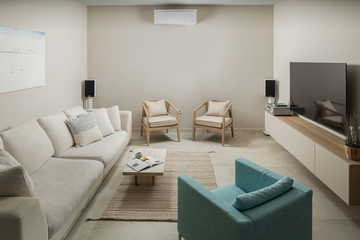 Sea-View 3-Bedroom Villa in Ivan Dolac for 6