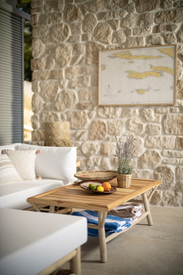 Sea-View 3-Bedroom Villa in Ivan Dolac for 6