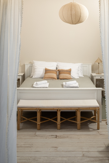 Sea-View 3-Bedroom Villa in Ivan Dolac for 6