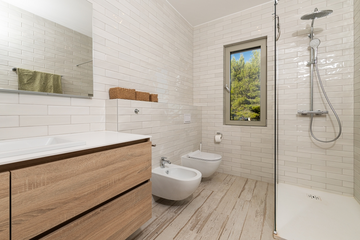 Sea-View 3-Bedroom Villa in Ivan Dolac for 6