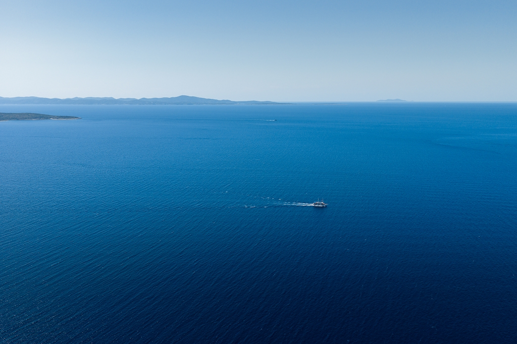 Sea-View 3-Bedroom Villa in Ivan Dolac for 6