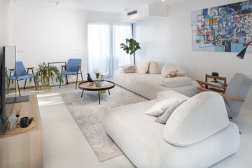 4-Bedroom Villa with Private Pool in Zavala, Croatia