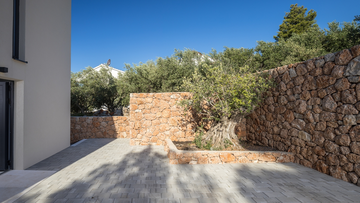 4-Bedroom Villa with Private Pool in Zavala, Croatia