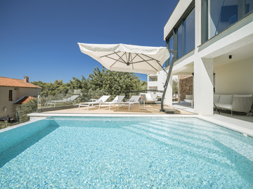 4-Bedroom Villa with Private Pool in Zavala, Croatia