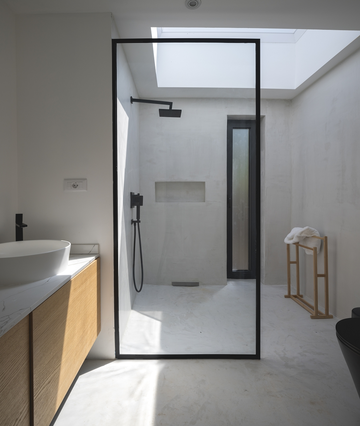 4-Bedroom Villa with Private Pool in Zavala, Croatia