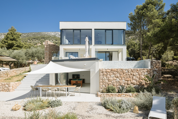 4-Bedroom Villa with Private Pool in Zavala, Croatia