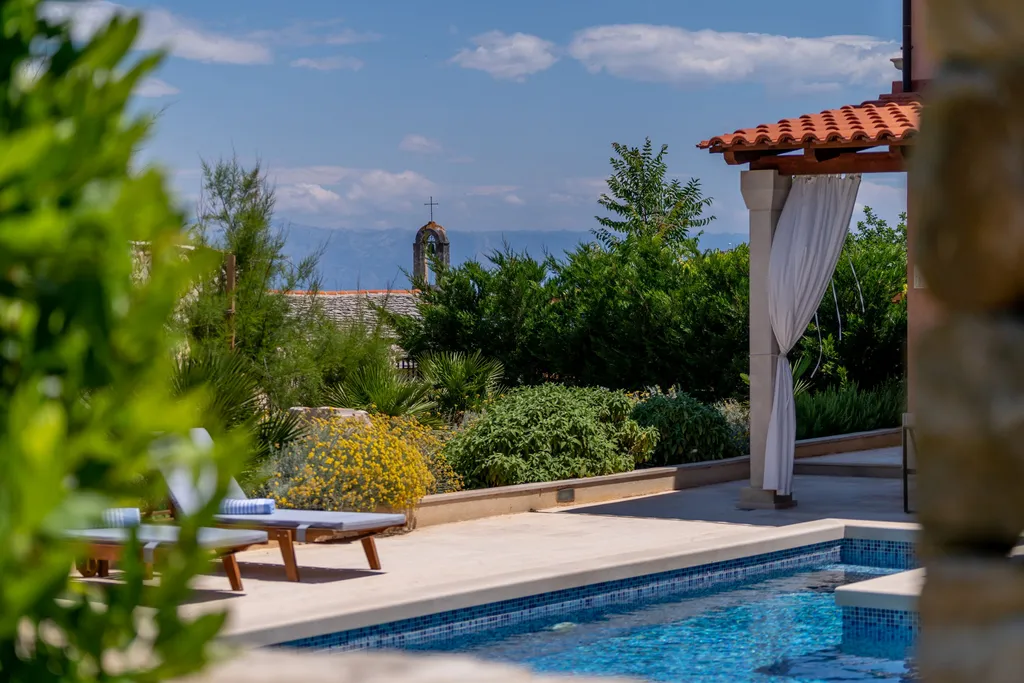 3-Bedroom Villa in Vrbanj for up to 8 Guests