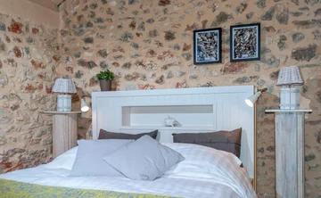 Villa in Hvar for 6 Guests with Sea View