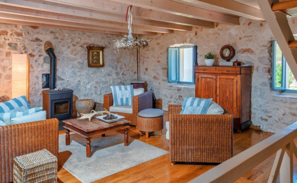 Villa in Hvar for 6 Guests with Sea View