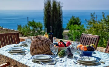 Villa in Hvar for 6 Guests with Sea View