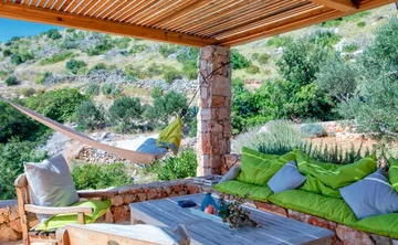 Villa in Hvar for 6 Guests with Sea View