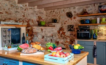 Villa in Hvar for 6 Guests with Sea View