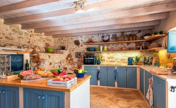 Villa in Hvar for 6 Guests with Sea View