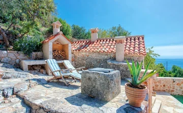 Villa in Hvar for 6 Guests with Sea View