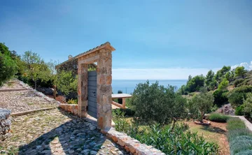 Villa in Hvar for 6 Guests with Sea View