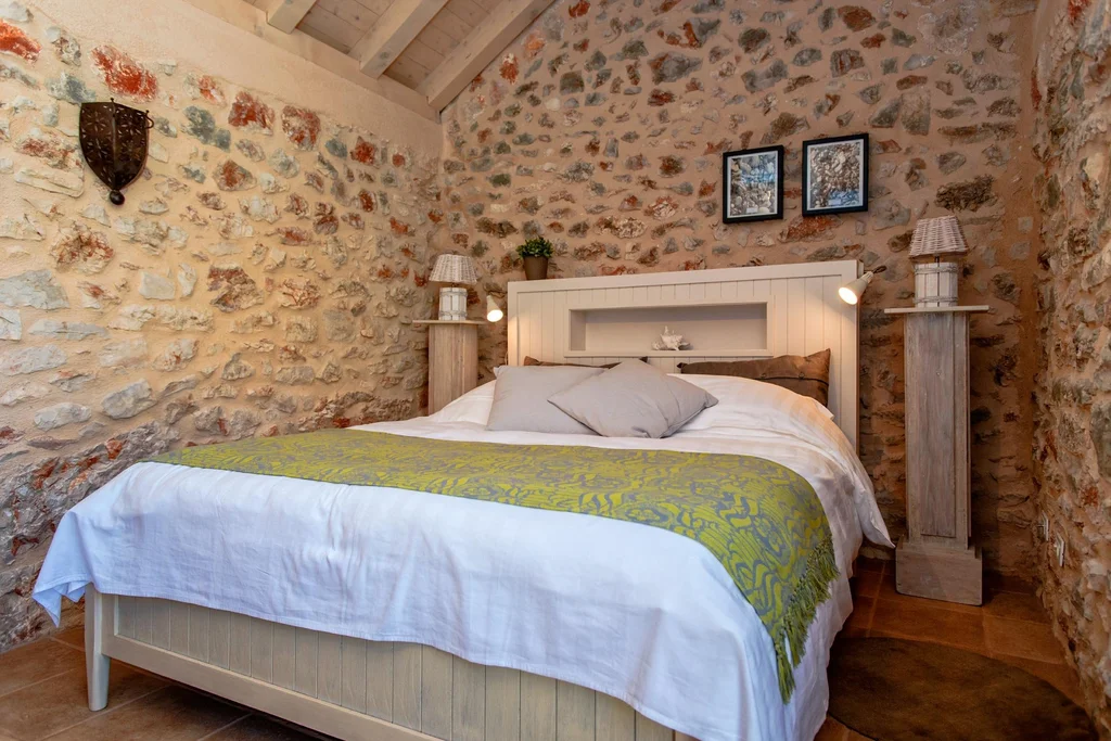Villa in Hvar for 6 Guests with Sea View