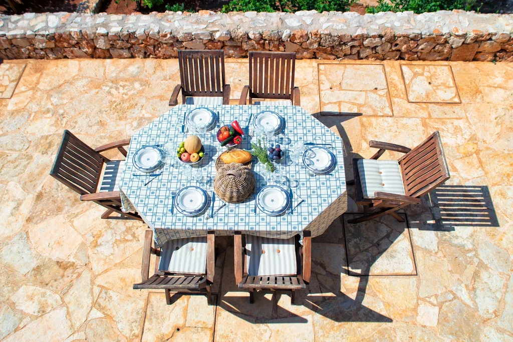 Villa in Hvar for 6 Guests with Sea View