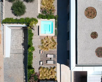 Jelsa Villa for 12 Guests with Pool & Hot Tubs