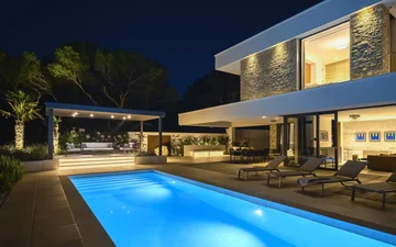 Jelsa Villa for 12 Guests with Pool & Hot Tubs