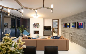 Jelsa Villa for 12 Guests with Pool & Hot Tubs