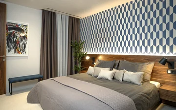 Jelsa Villa for 12 Guests with Pool & Hot Tubs