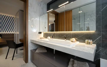 Jelsa Villa for 12 Guests with Pool & Hot Tubs