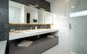 Jelsa Villa for 12 Guests with Pool & Hot Tubs