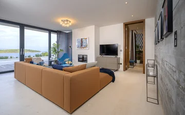 Jelsa Villa for 12 Guests with Pool & Hot Tubs