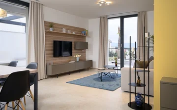 Jelsa Villa for 12 Guests with Pool & Hot Tubs