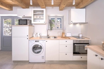 Stone Villa in Velo Grablje for Up to 8 Guests