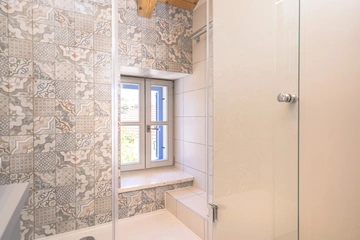 Stone Villa in Velo Grablje for Up to 8 Guests