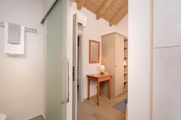 Stone Villa in Velo Grablje for Up to 8 Guests