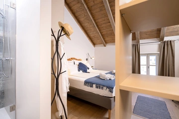 Stone Villa in Velo Grablje for Up to 8 Guests