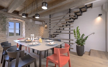 Stone Villa in Velo Grablje for Up to 8 Guests