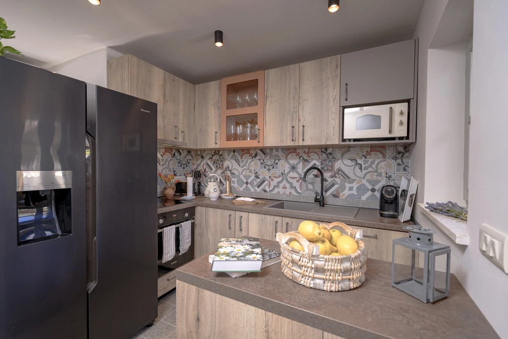 Stone Villa in Velo Grablje for Up to 8 Guests
