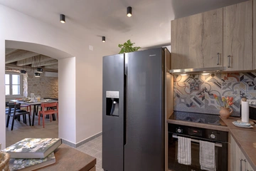 Stone Villa in Velo Grablje for Up to 8 Guests