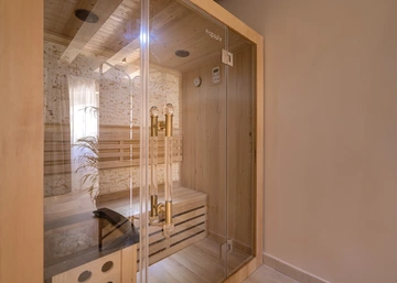 Stone Villa in Velo Grablje for Up to 8 Guests