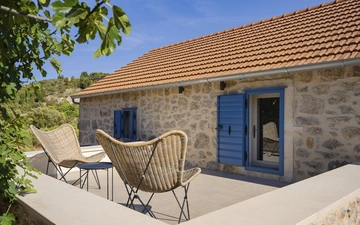 Stone Villa in Velo Grablje for Up to 8 Guests