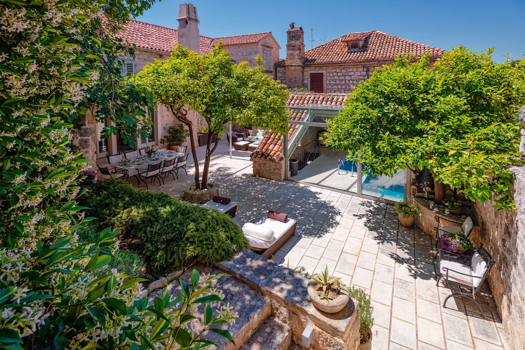 Baroque & Gothic Villa in Hvar for Up to 10