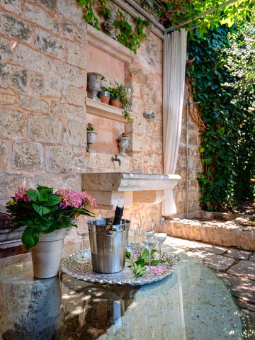 Baroque & Gothic Villa in Hvar for Up to 10