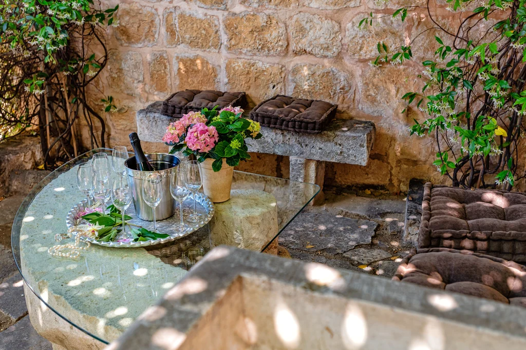 Baroque & Gothic Villa in Hvar for Up to 10