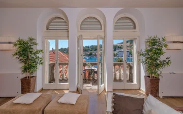 Baroque & Gothic Villa in Hvar for Up to 10