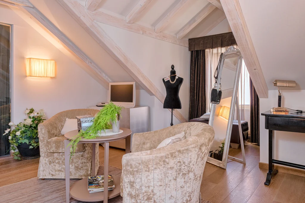 Baroque & Gothic Villa in Hvar for Up to 10