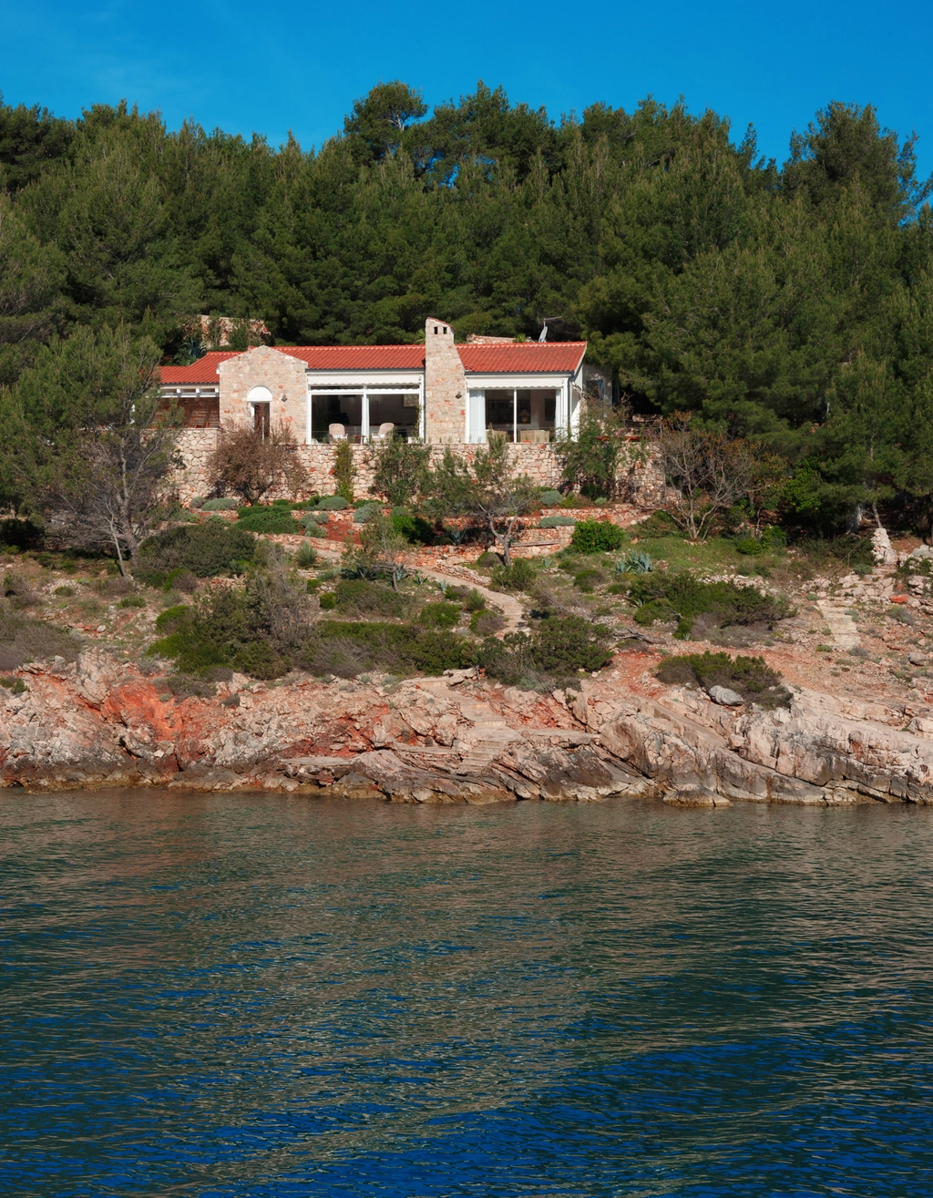 3-Bedroom Villa in Basina for 6 Guests