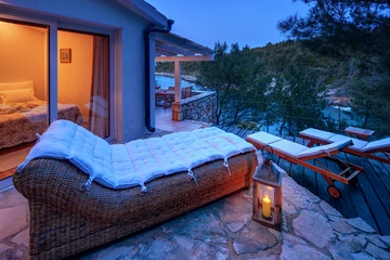 3-Bedroom Villa in Basina for 6 Guests