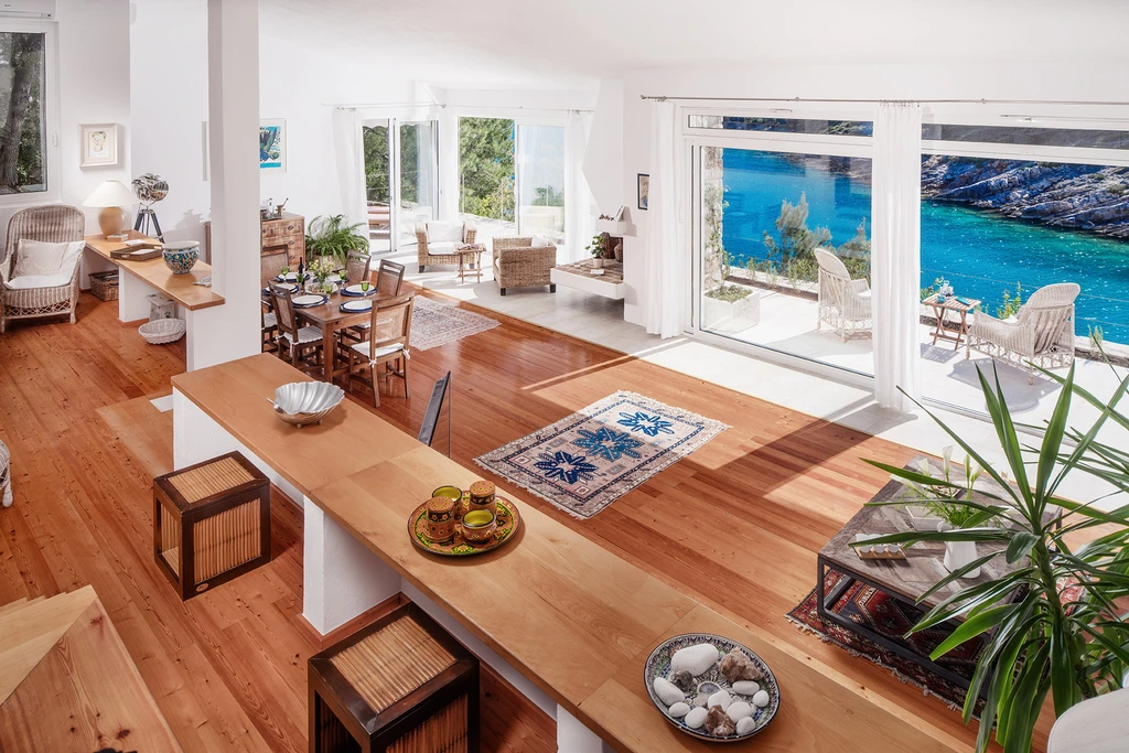 3-Bedroom Villa in Basina for 6 Guests