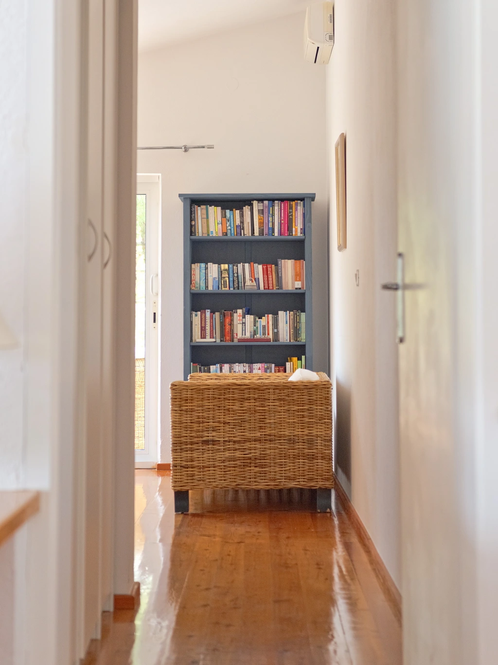 3-Bedroom Villa in Basina for 6 Guests